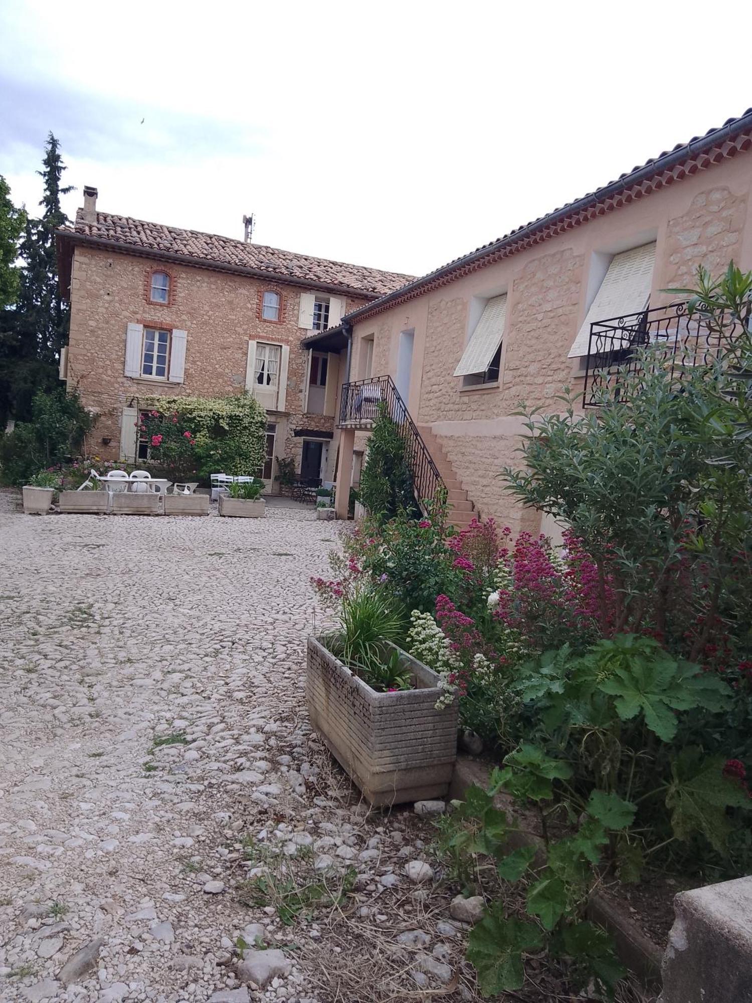 Les Gites Du Mont Ventoux Bedoin Exterior photo
